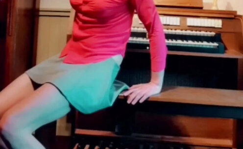 Playing organ is not what Annemieke wants