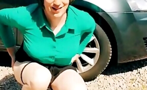 Annemieke in need for a pee and fucked on the car