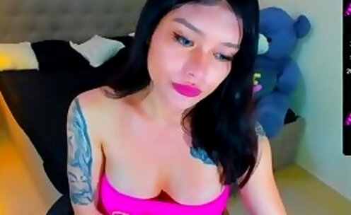 DesirableNicky shemale cam