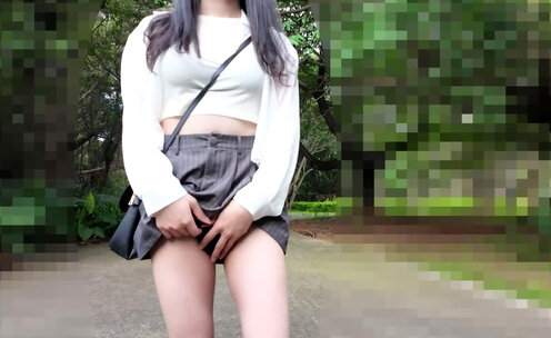 HA53Secretly exposed while walking in the park! Squirting orgasm and ejaculation!