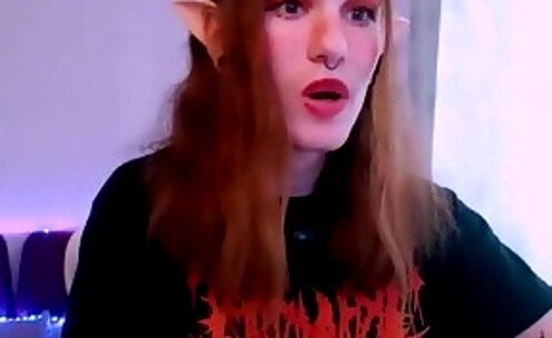 Redhead Elf's Cam